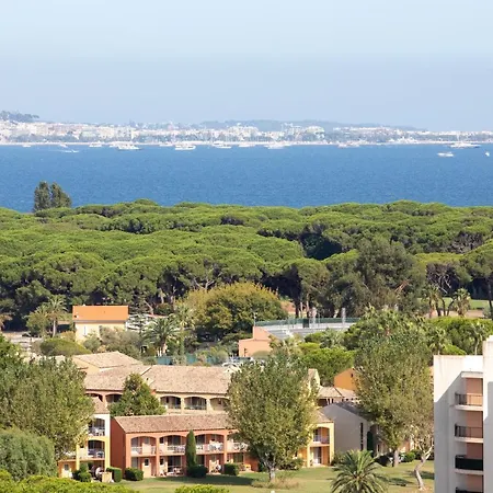 Cannes Marina Vue *